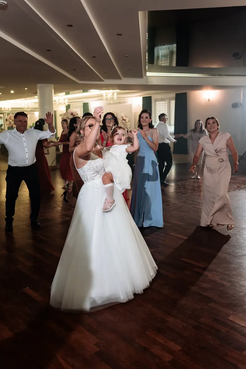 Dominika & Mateusz — galeria ślubna, BigStories