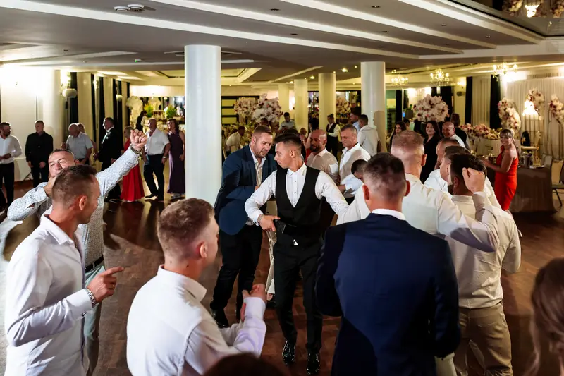 Dominika & Mateusz — galeria ślubna, BigStories