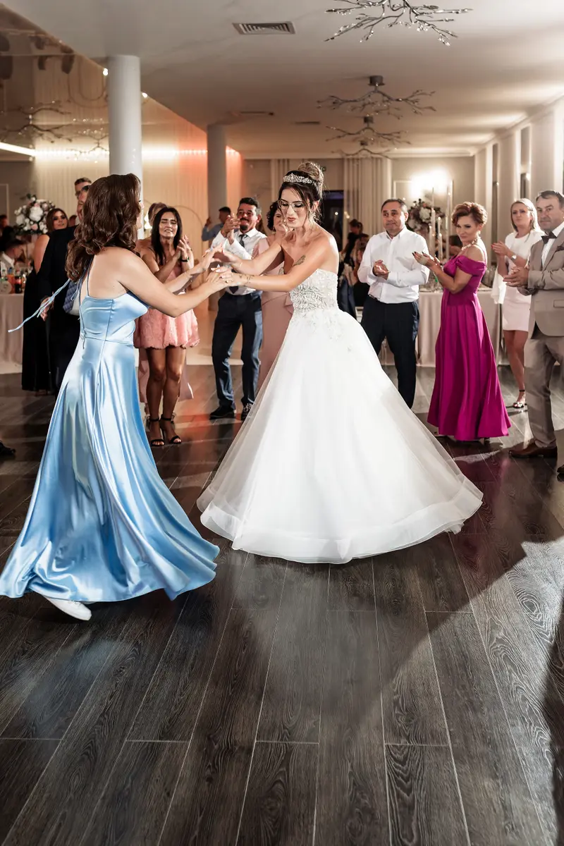 Dominika & Michał — galeria ślubna, BigStories