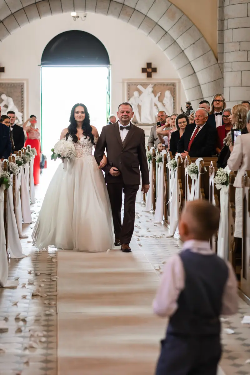Wiktoria & Jakub — galeria ślubna, BigStories