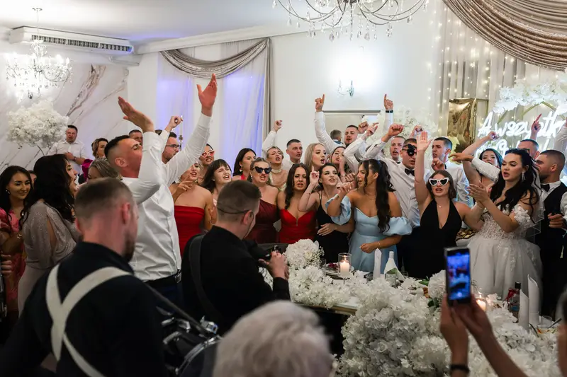 Wiktoria & Jakub — galeria ślubna, BigStories