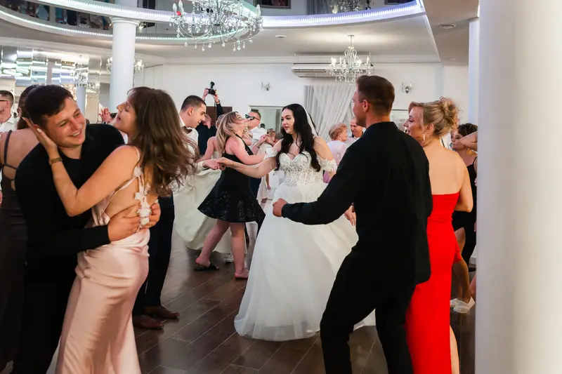 Wiktoria & Jakub — galeria ślubna, BigStories