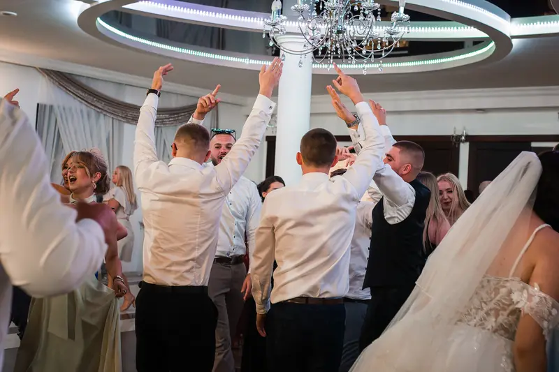 Wiktoria & Jakub — galeria ślubna, BigStories
