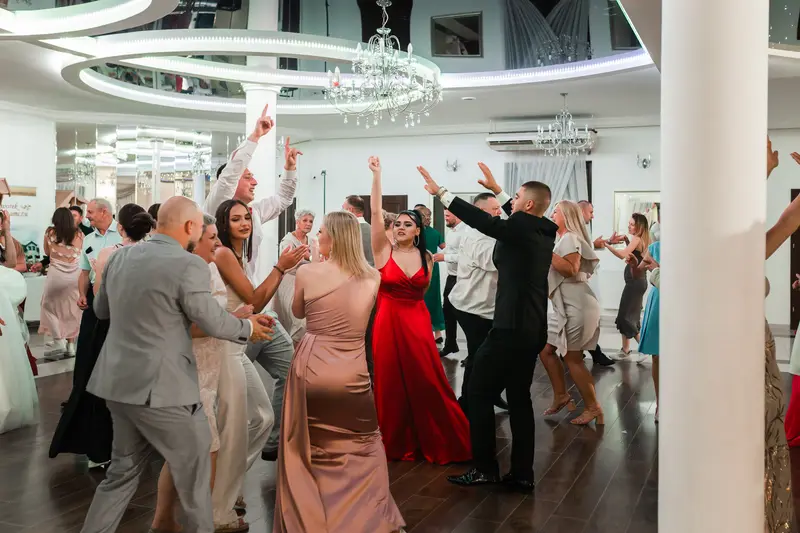 Wiktoria & Jakub — galeria ślubna, BigStories