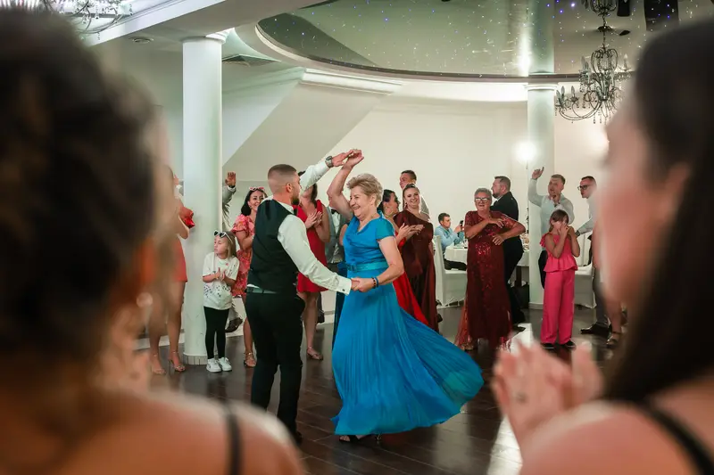 Wiktoria & Jakub — galeria ślubna, BigStories